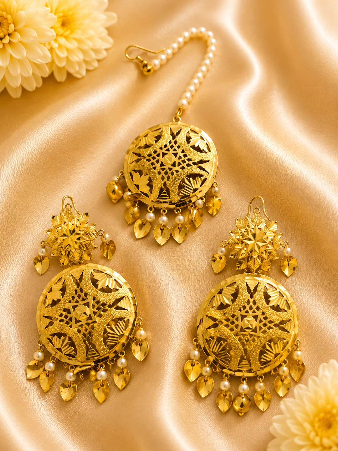 Gold Tone Maang Tikka and Earrings Set