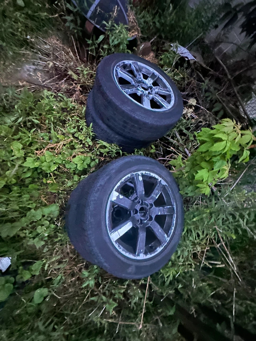 17” all season tires and rims - photo 2