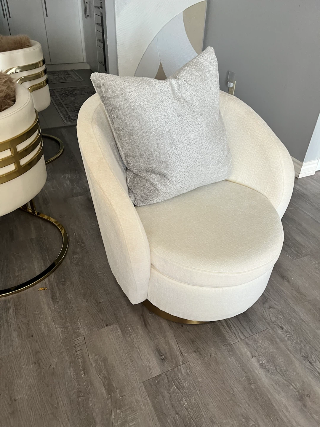 Cream Accent Chair with Grey Pillow - photo 5