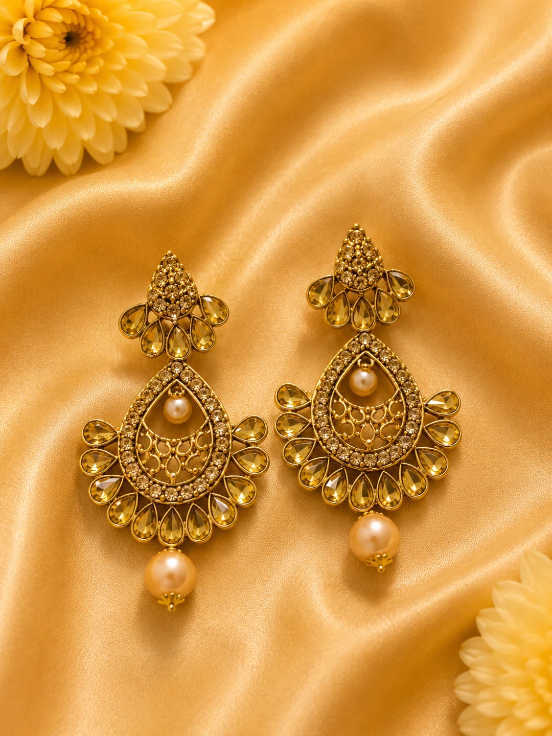Gold Tone Drop Earrings with Pearls