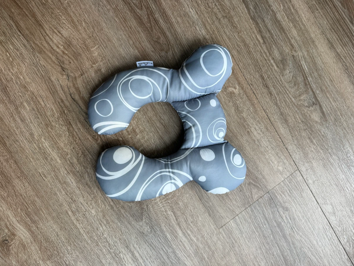 Kakiblin Grey Swirl Neck Pillow