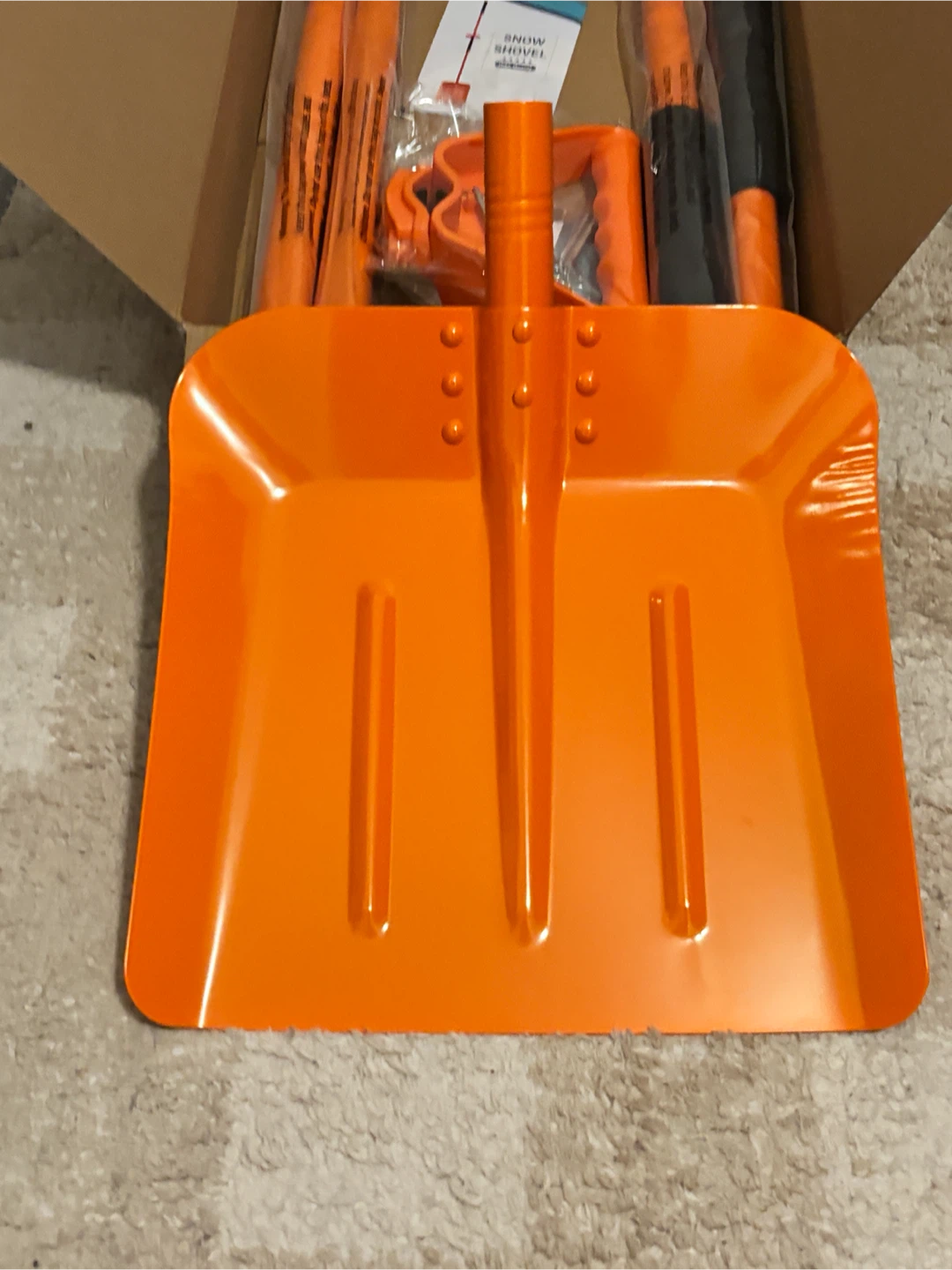 Heavy Duty Snow Shovel - photo 2