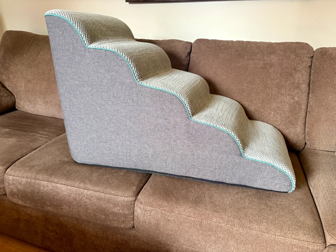 New Gardner Pet 5-Step Dog Stairs for Couch