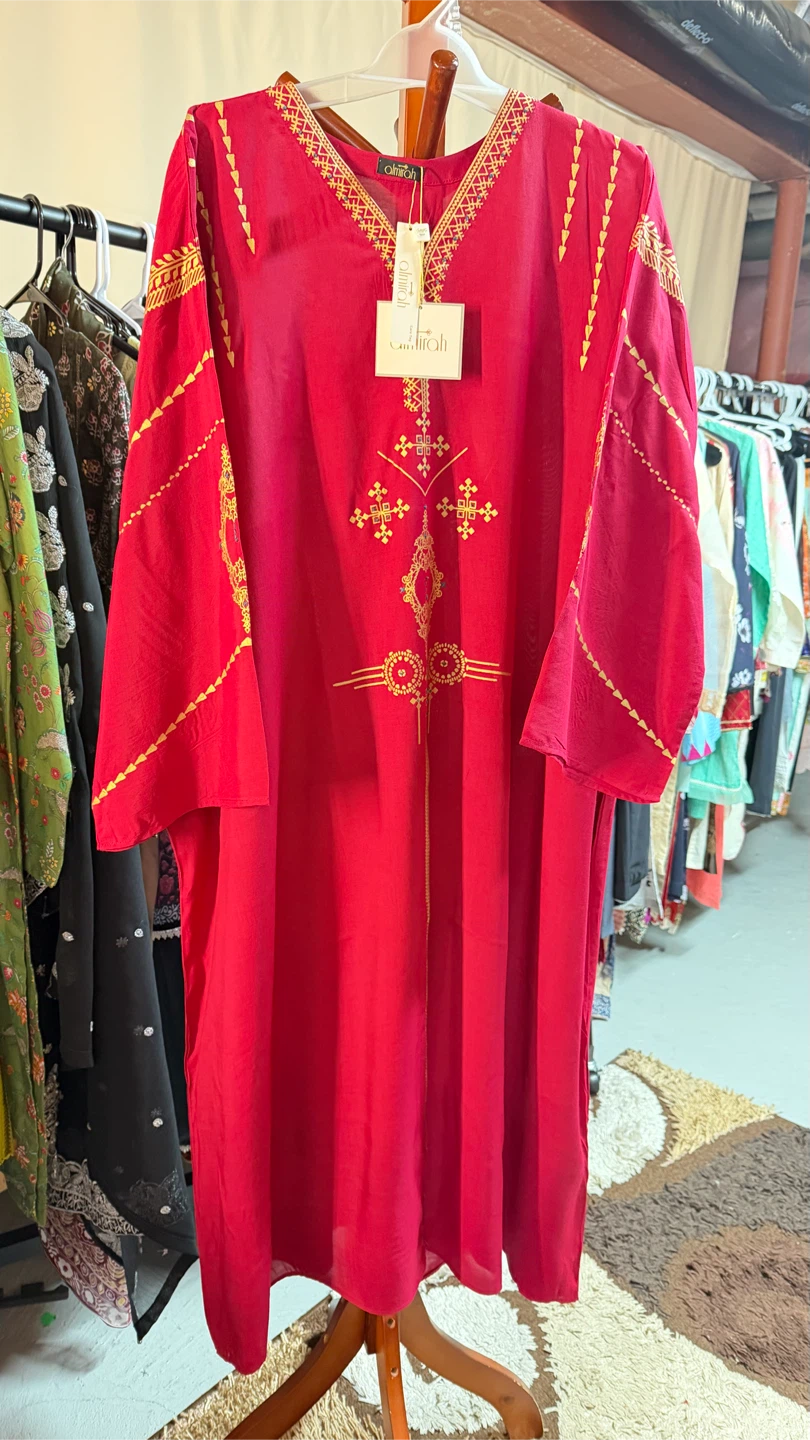 Red with golden kaftan - photo 4