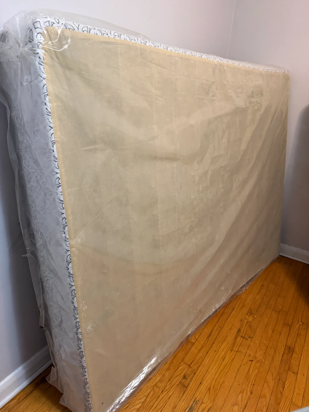 Box Spring Mattress queen - photo 2