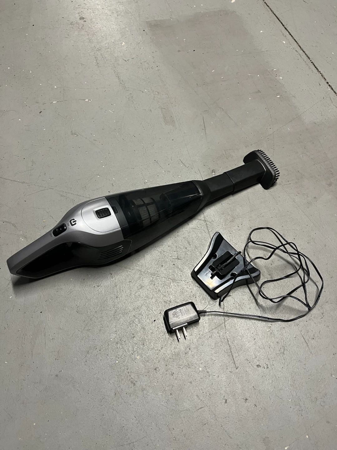 cordless handheld vacuum cleaner