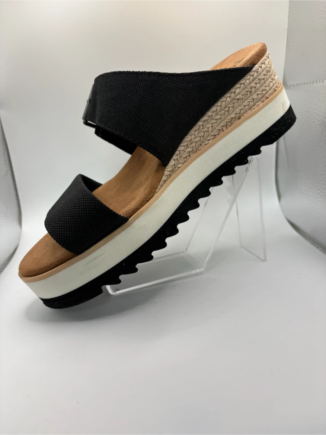 7.5 - TOMS Black Wedge Sandals (Literally like NEW!) - photo 4