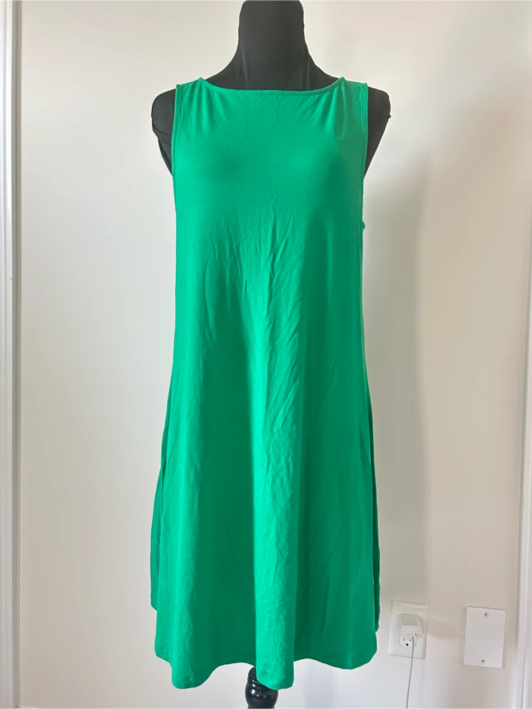 M - NEW with tag, Sleeveless Mini Swing Dress - Green
