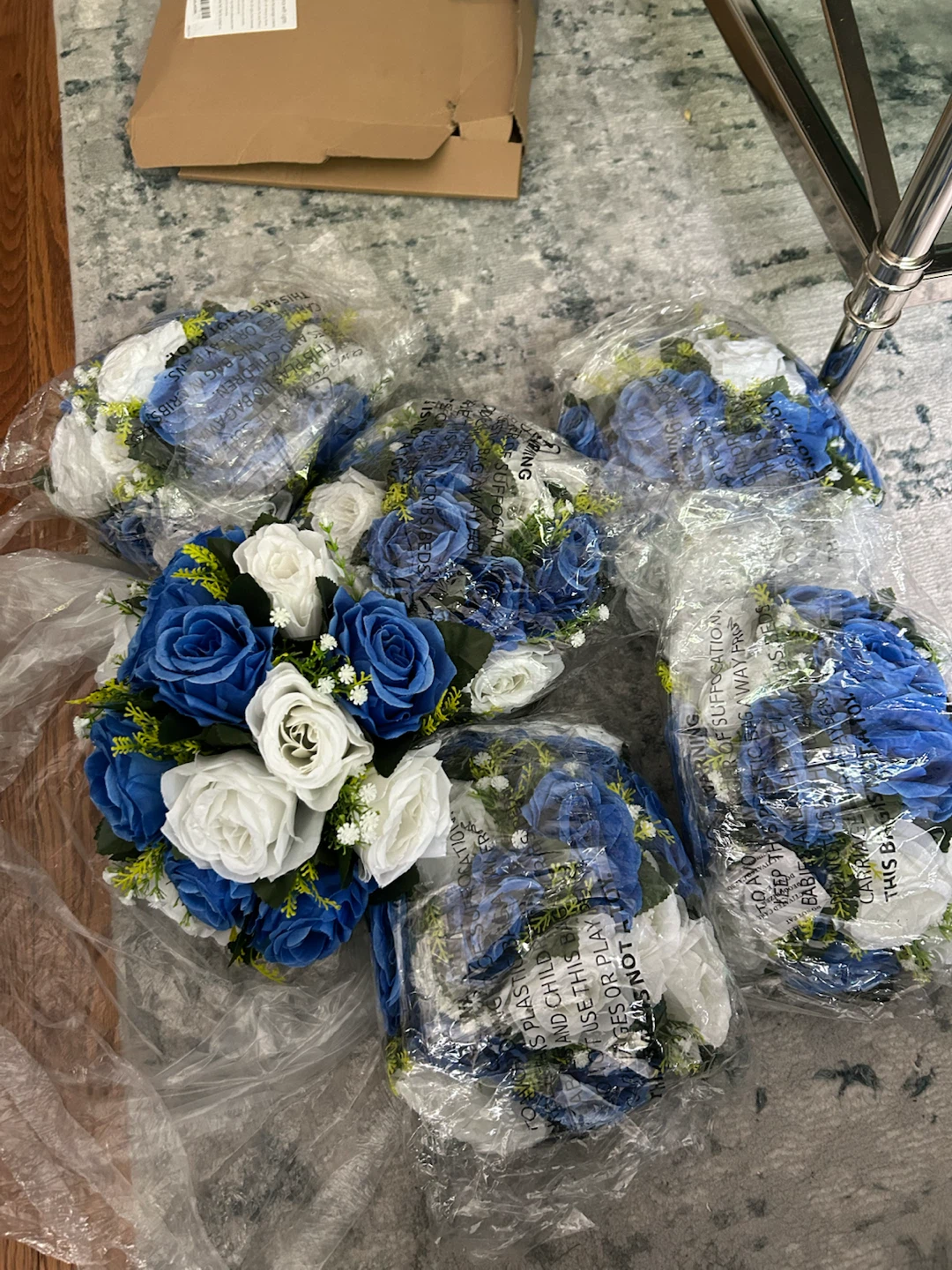 Artificial Blue and White Rose Bouquet - photo 2