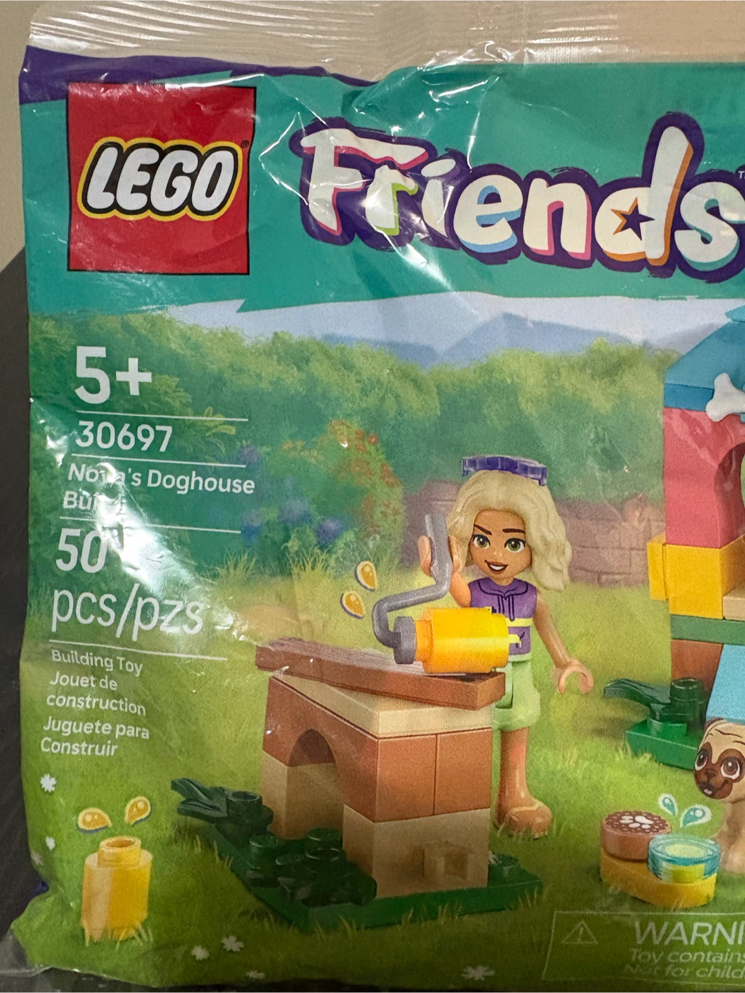 New LEGO Friends Nova's Doghouse Build Set 30697 - photo 2