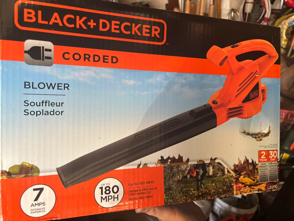 BLACK+DECKER Corded Blower