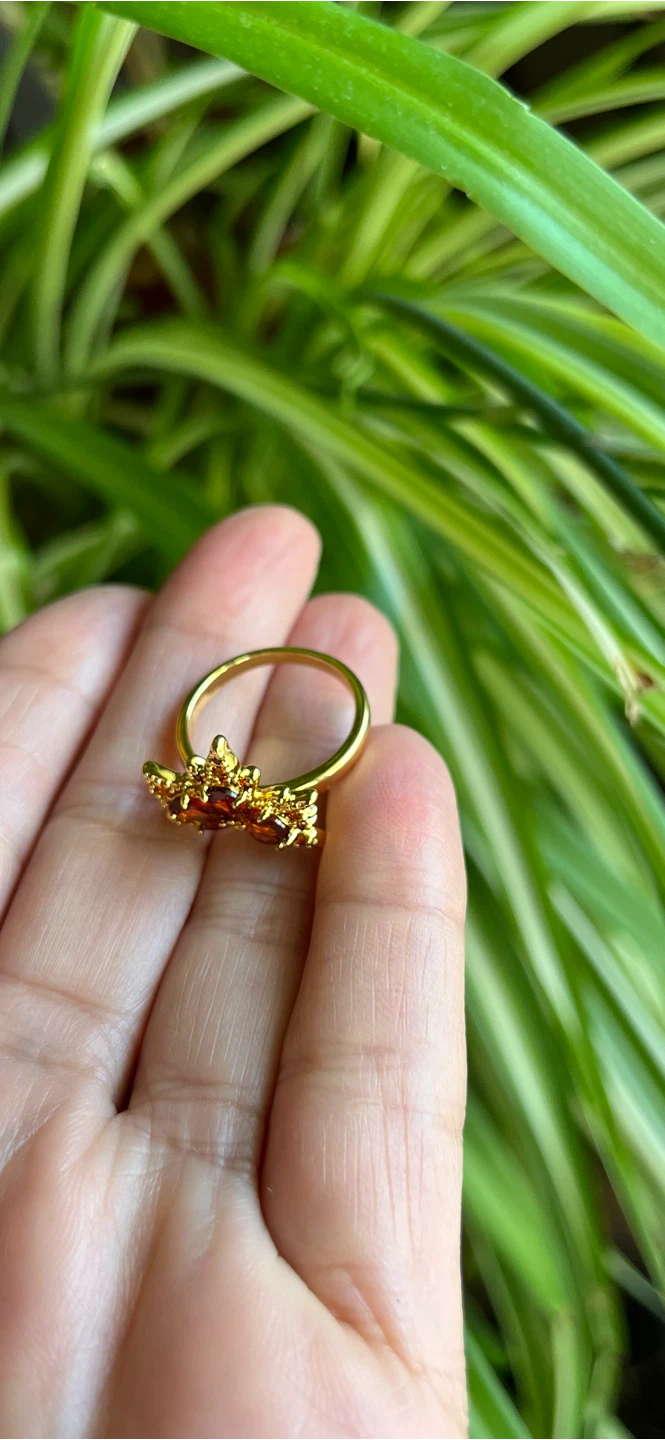 Gold-tone maple leaf ring with orange and red gems - photo 3