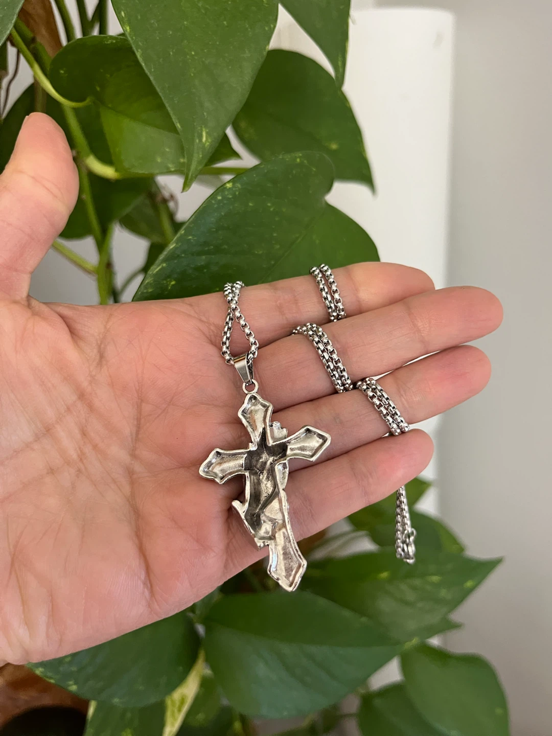 Silver Tone metal Praying Hands Cross Necklace - photo 4