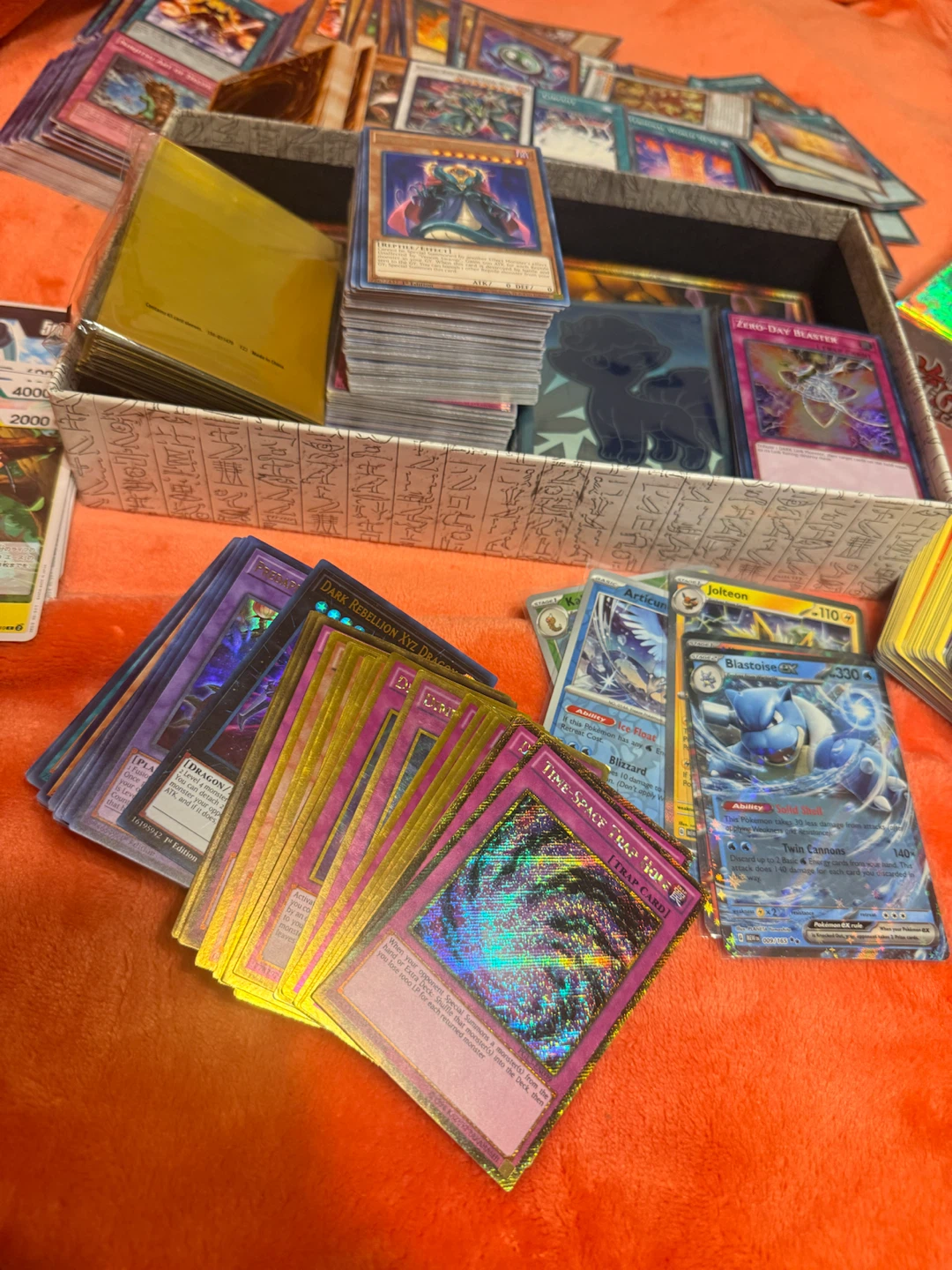 MIXED TRADING CARDS