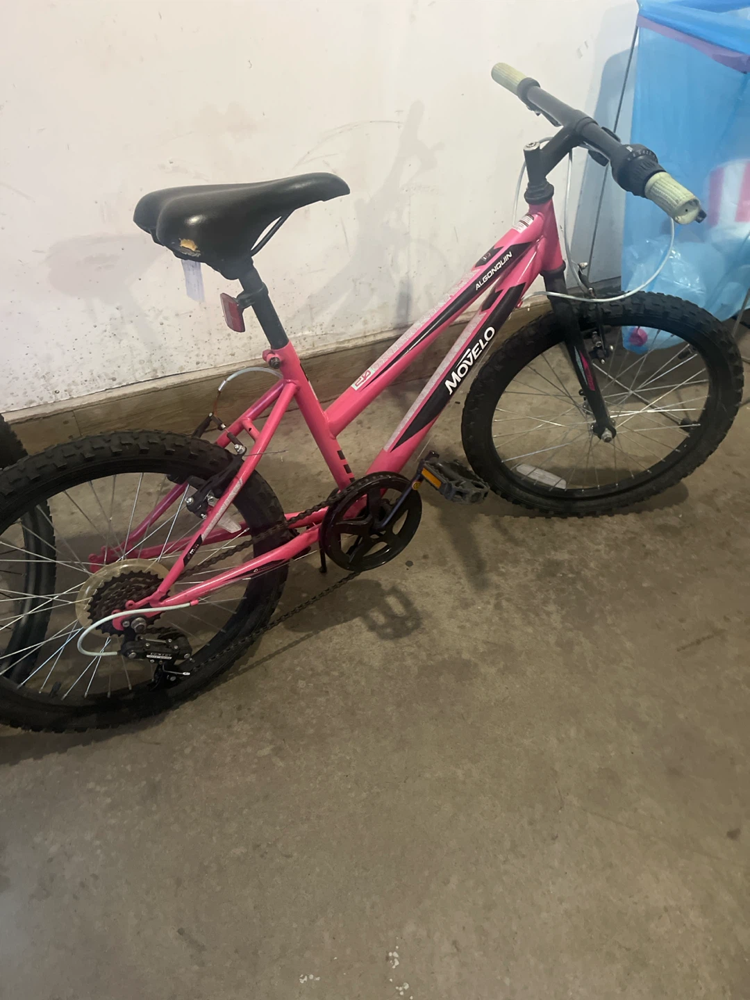 MovelO Pink Bicycle