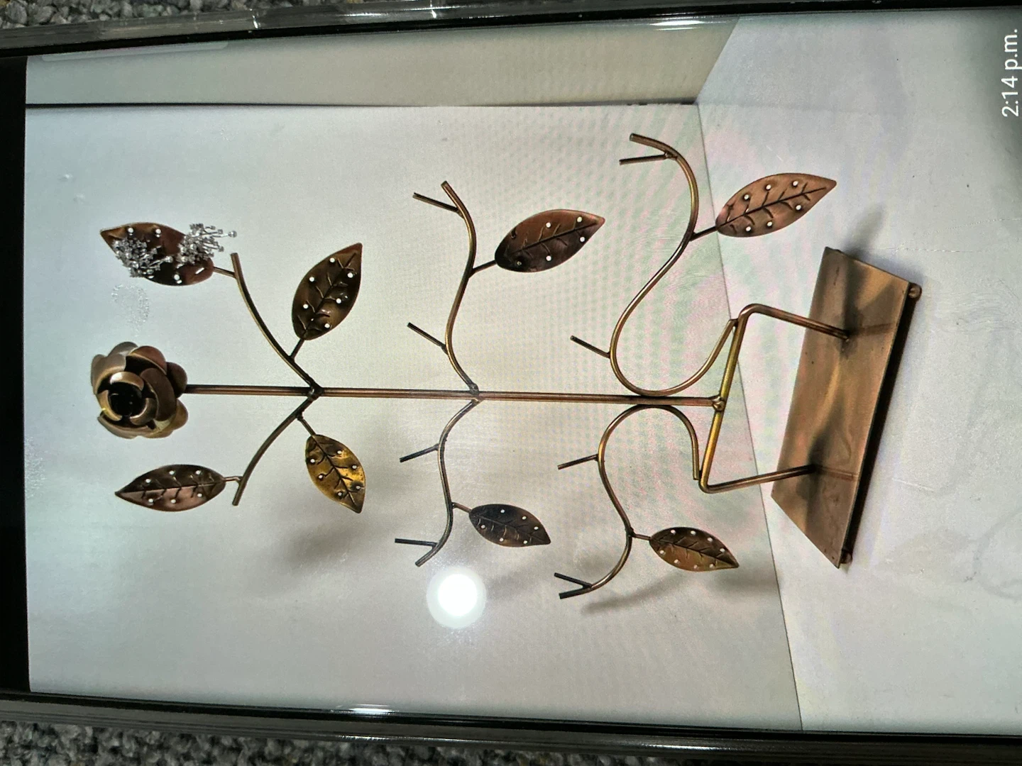 Bronze colour earring stand displayer