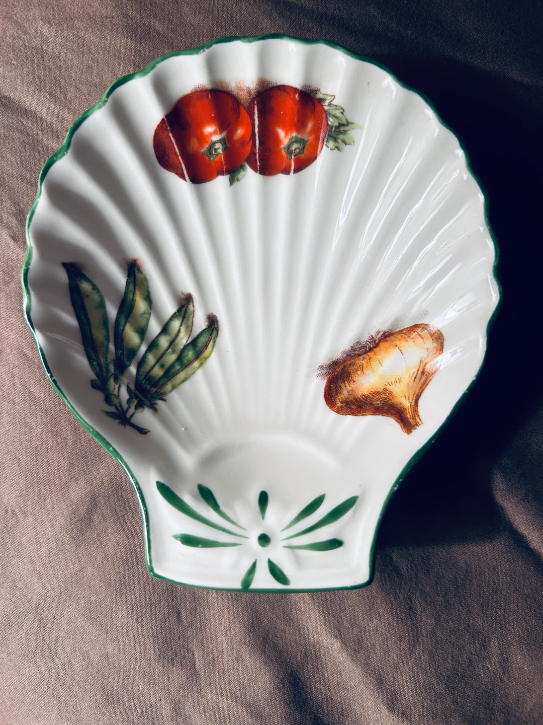 Pilivite Chomette porcelain Dish