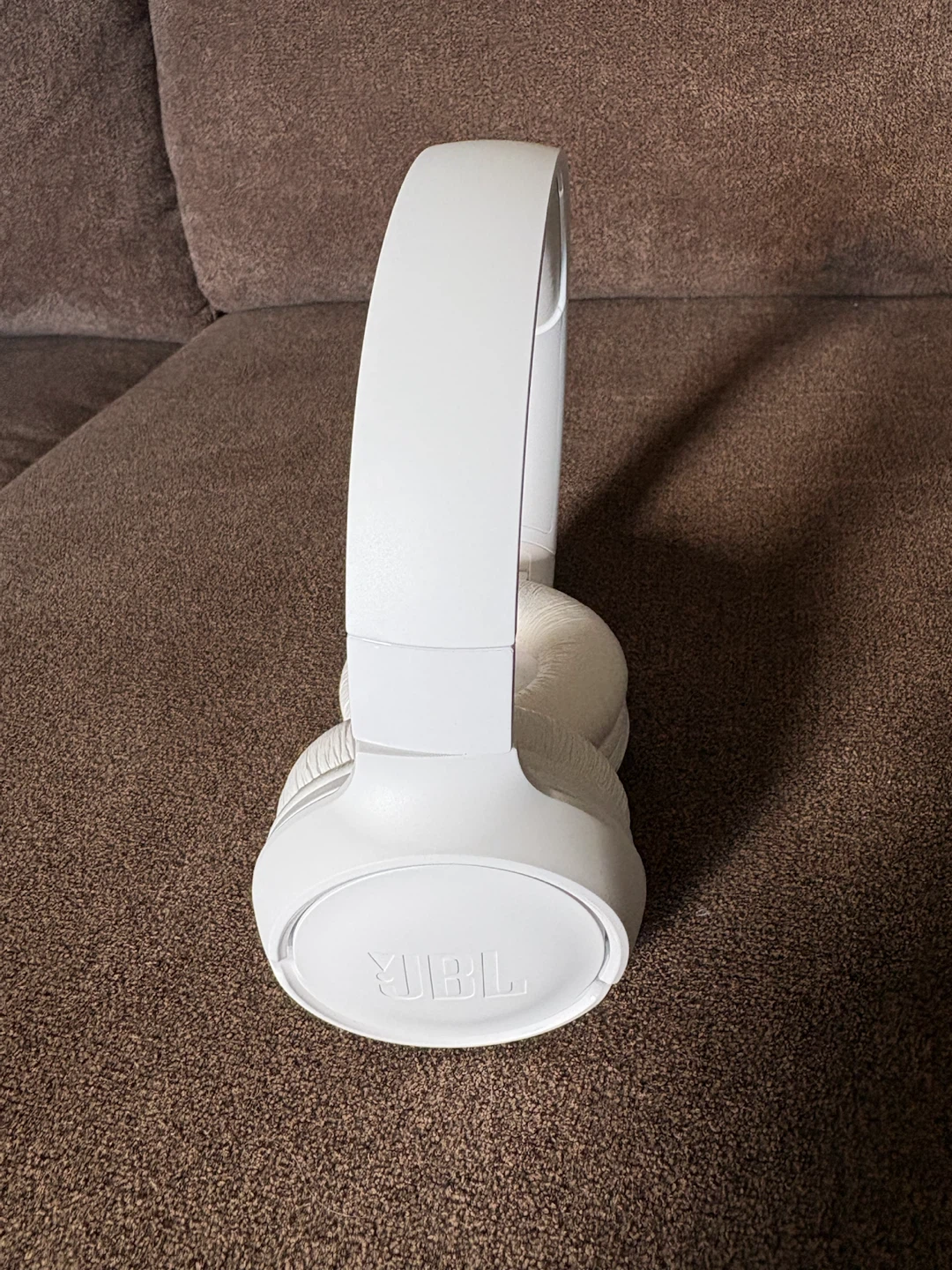 New JBL Tune 520BT - Wireless On-Ear White Headphones - photo 5