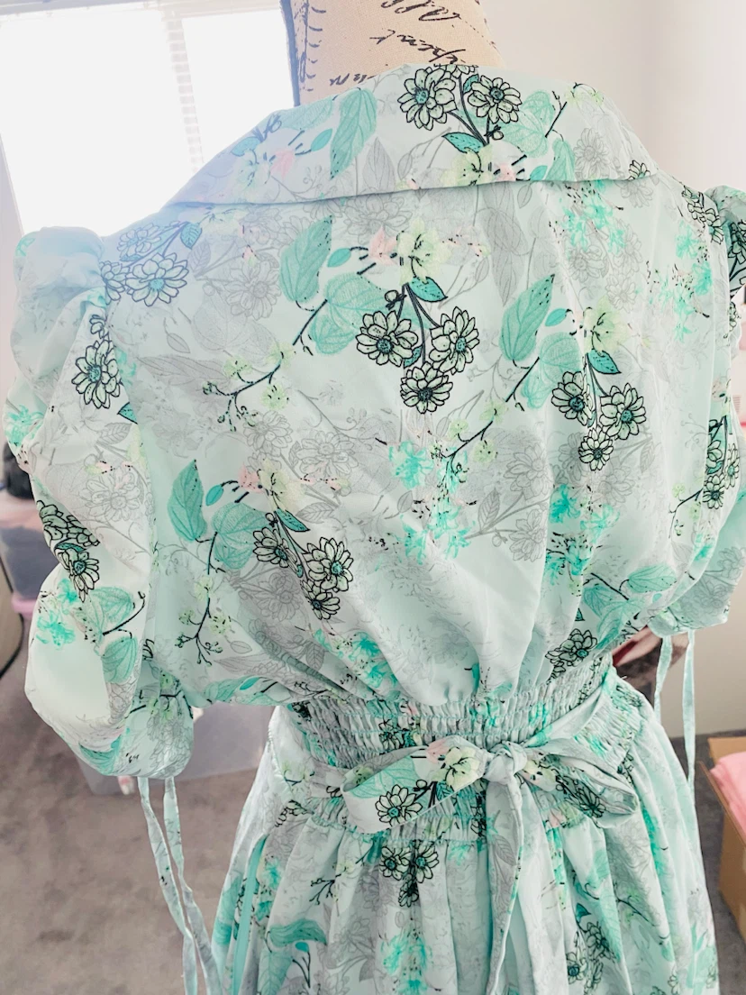 Floral Midi Dress with Puff Sleeves - photo 3