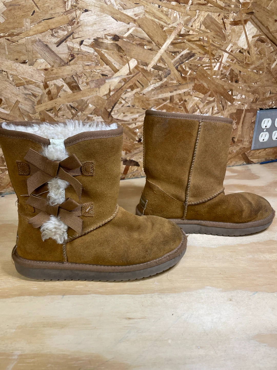 Koolaburra by UGG Brown Suede Boots with Bows - photo 2