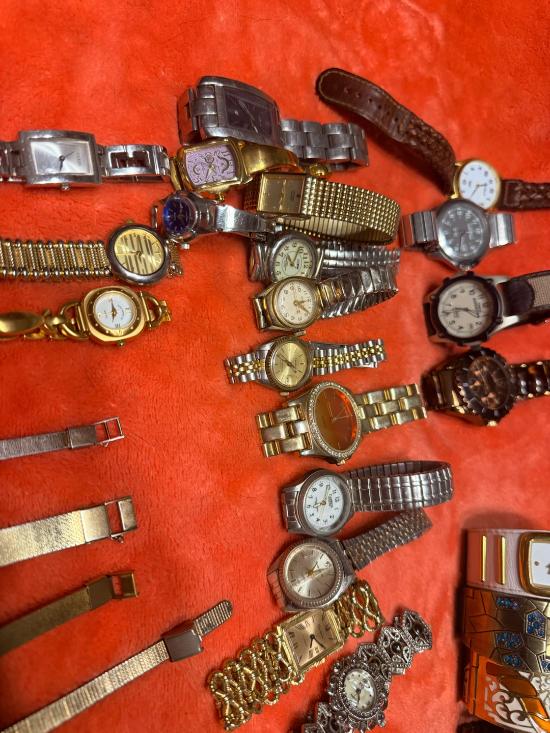Assorted Women's Watches - photo 4