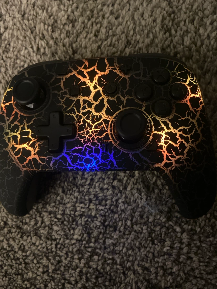 Wireless Game Controller with Crackle Design - photo 2