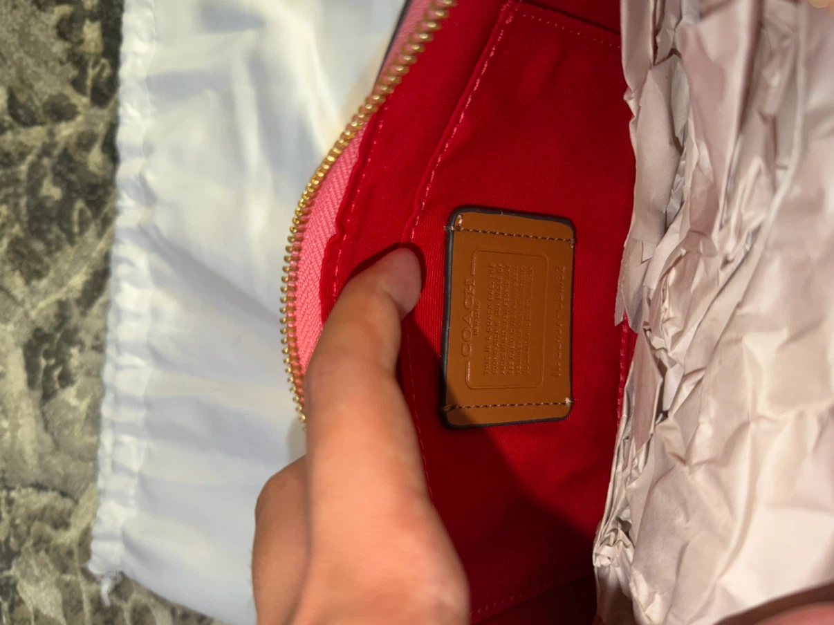 Coach x Peanuts Lucy Mini Shoulder Bag - Pink Pebble Leather - photo 4