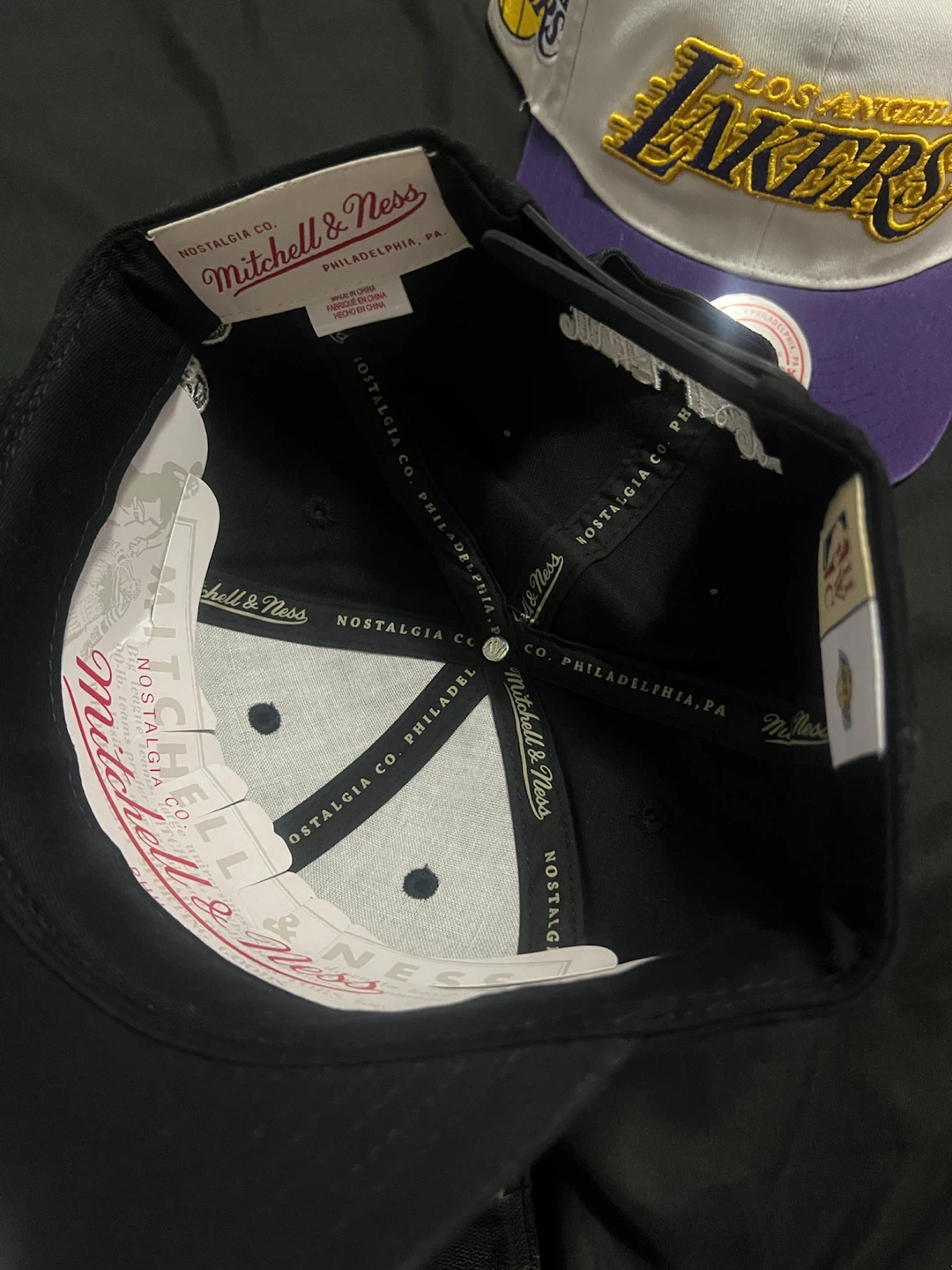 Brand new Mitchell & Ness Los Angeles Lakers Deadstock fit - photo 5