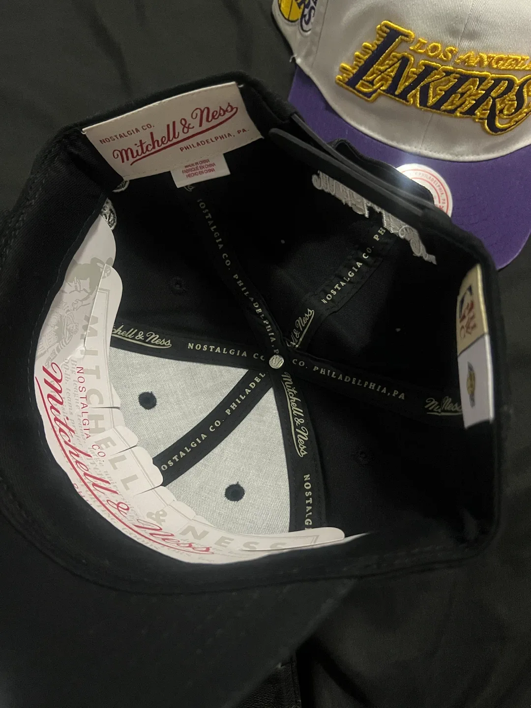 Brand new Mitchell & Ness Los Angeles Lakers Deadstock fit - photo 5