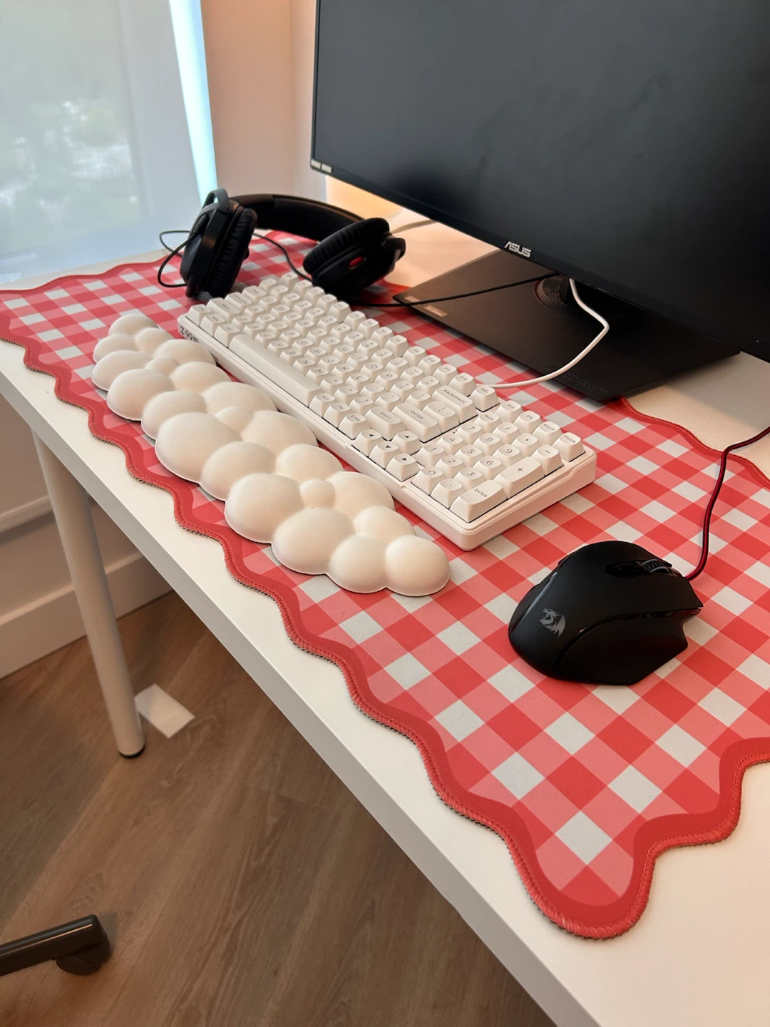 Red Gingham Scalloped Desk Mat / Extended Mouse Pad - photo 4