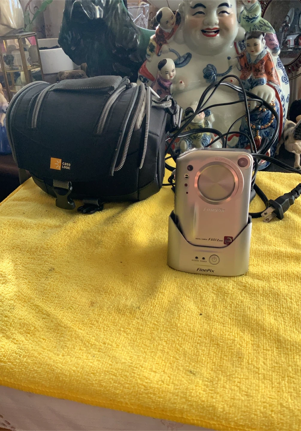Fujifilm FinePix F601Z Digital Camera with Case - photo 4