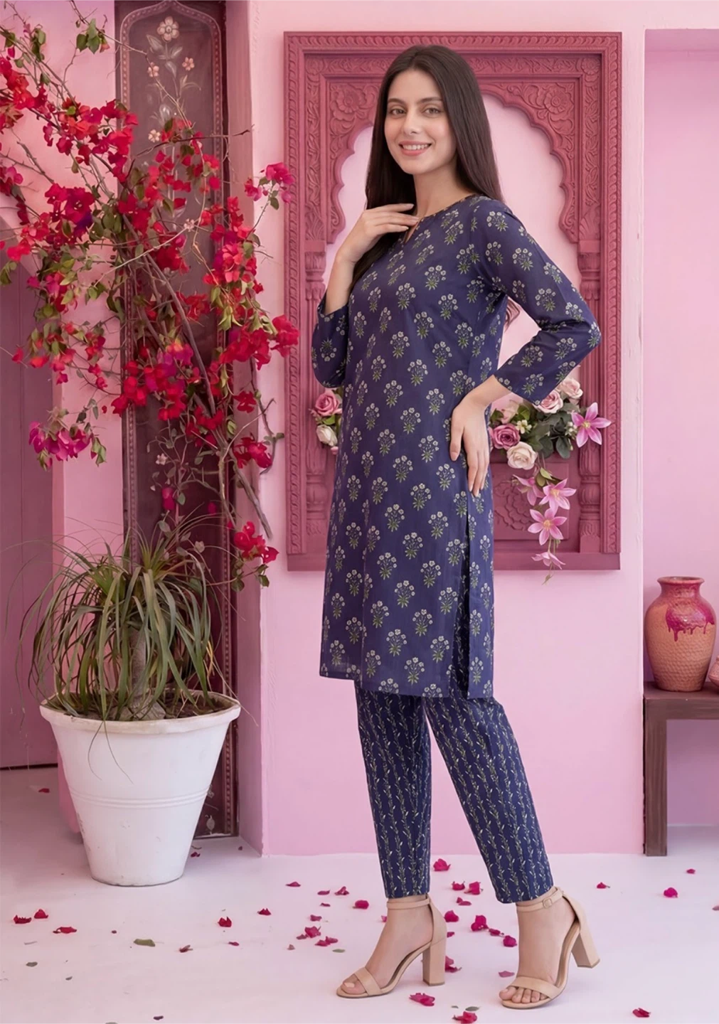 Women's Navy Blue Floral Kurti and Pants Set - photo 2