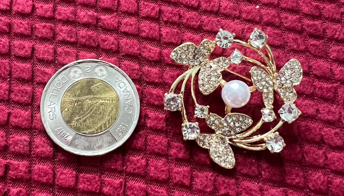 Gold Tone Butterfly Brooch with Faux Pearl - photo 2