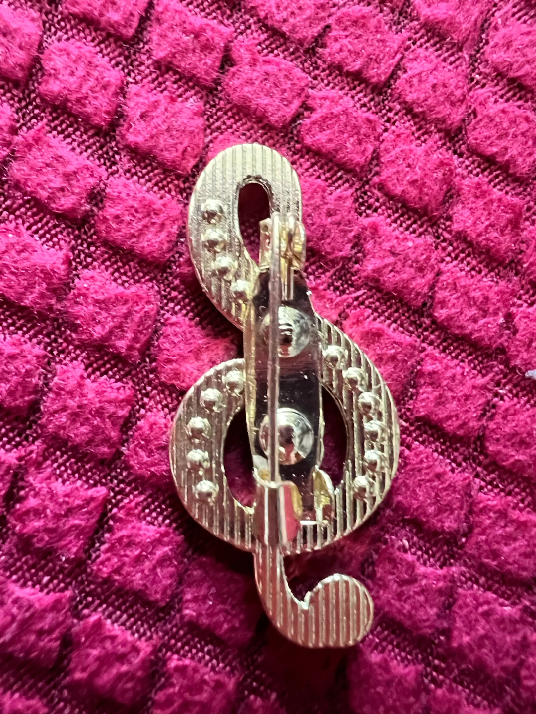 Gold Tone Treble Clef Brooch with Rhinestones - photo 2