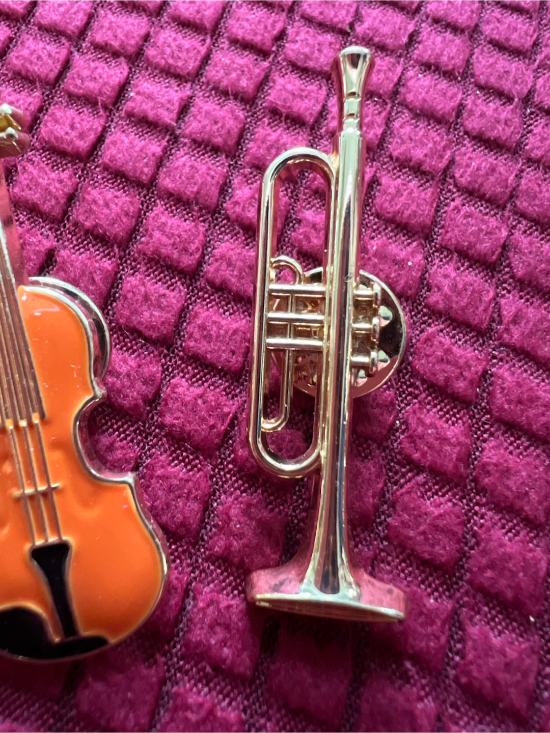 Musical enamel pins. - photo 4