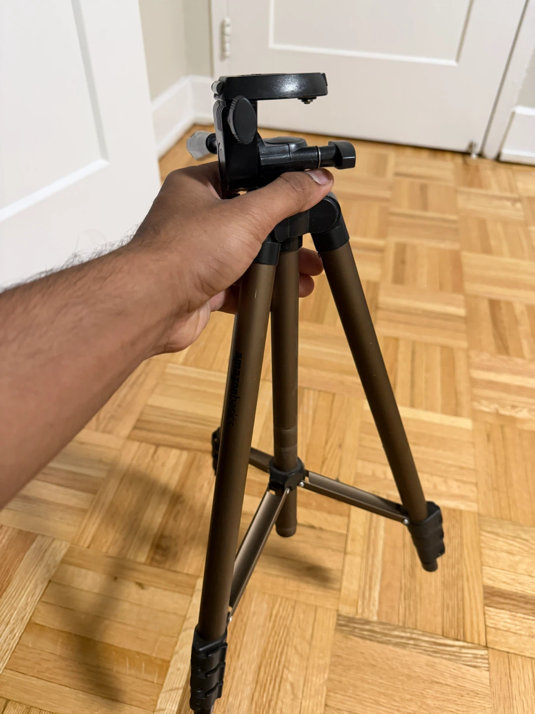 AmazonBasics Lightweight Tripod