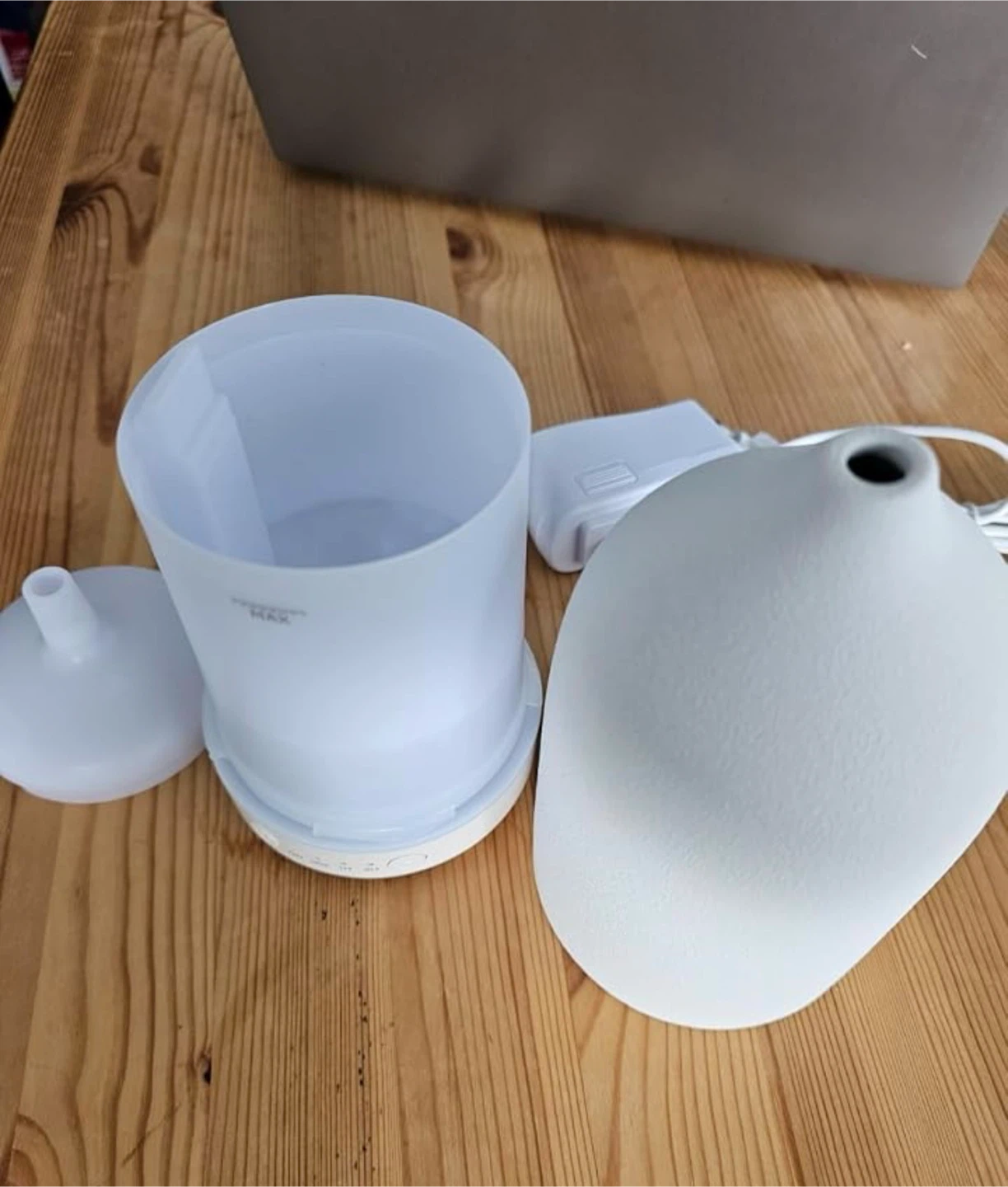 White Ceramic Essential Oil Diffuser - photo 4