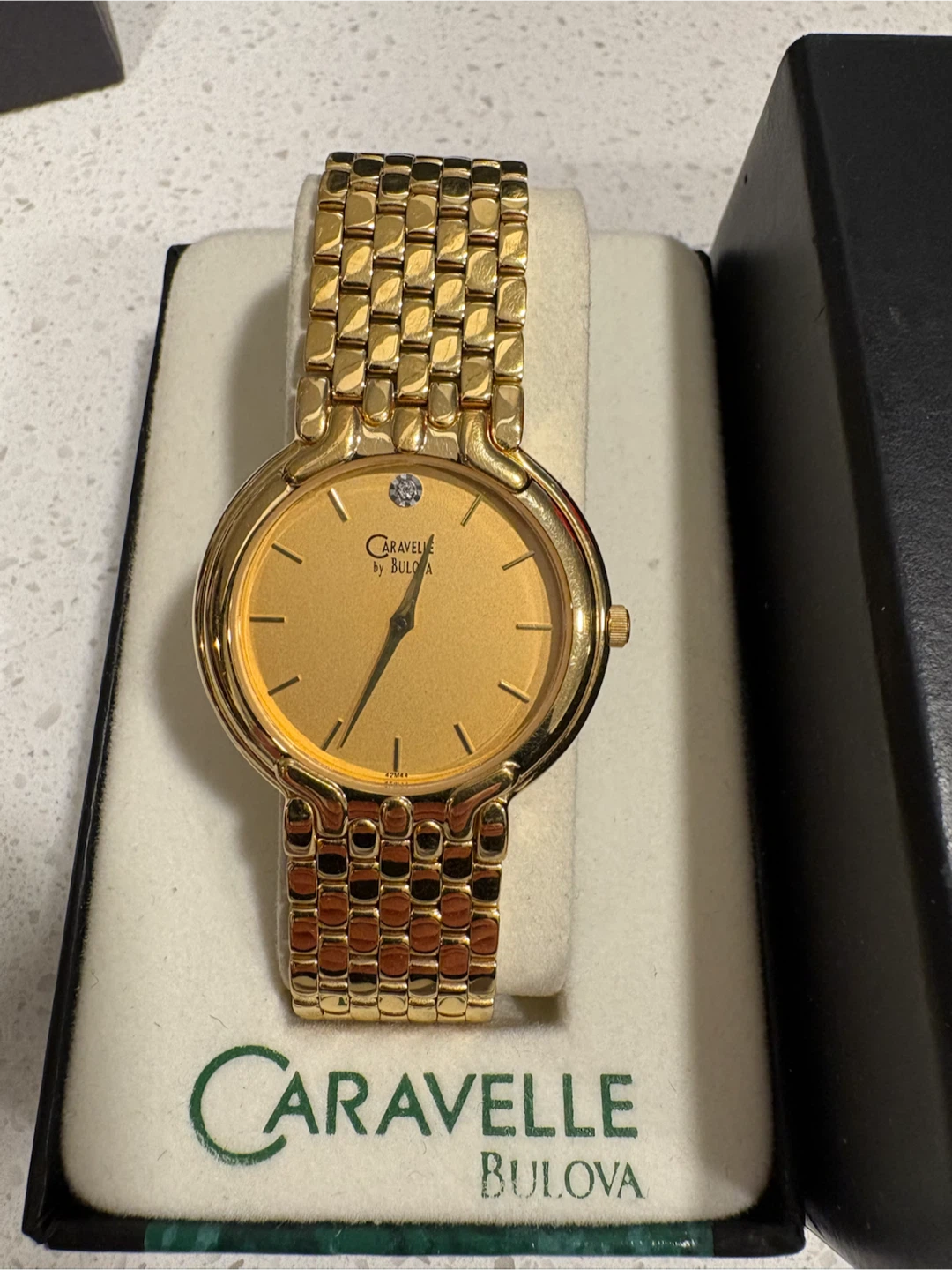 Vintage Caravelle by Bulova  GoldDiamond Quartz Watch - photo 2