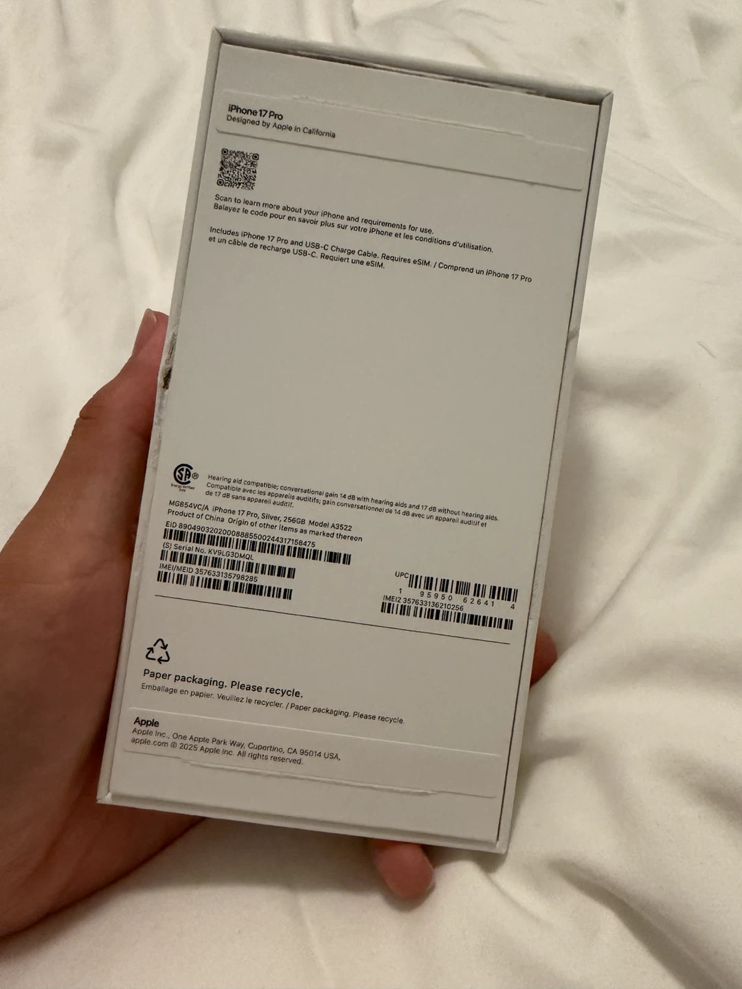 IPhone 17 pro 256gb pristine condition - photo 2
