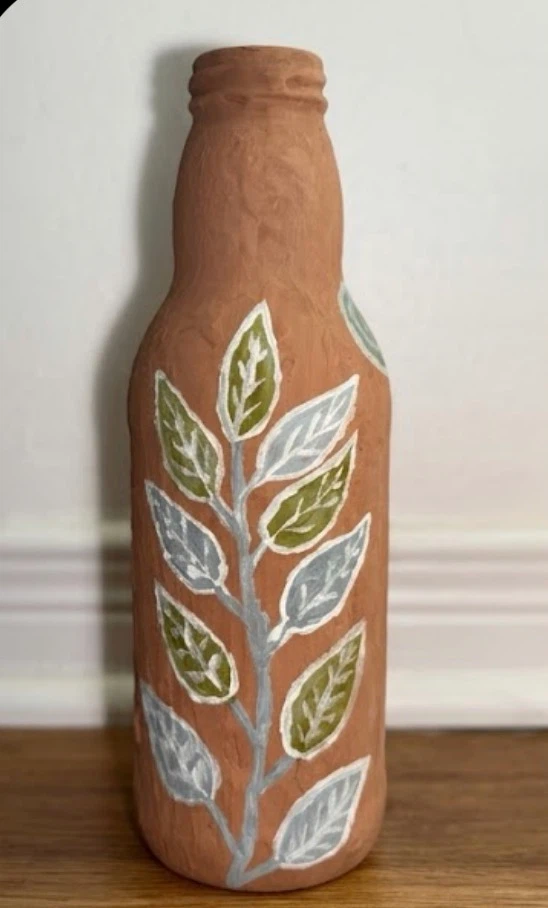 Bottle Vase with Leaf Design - hand painted - photo 3