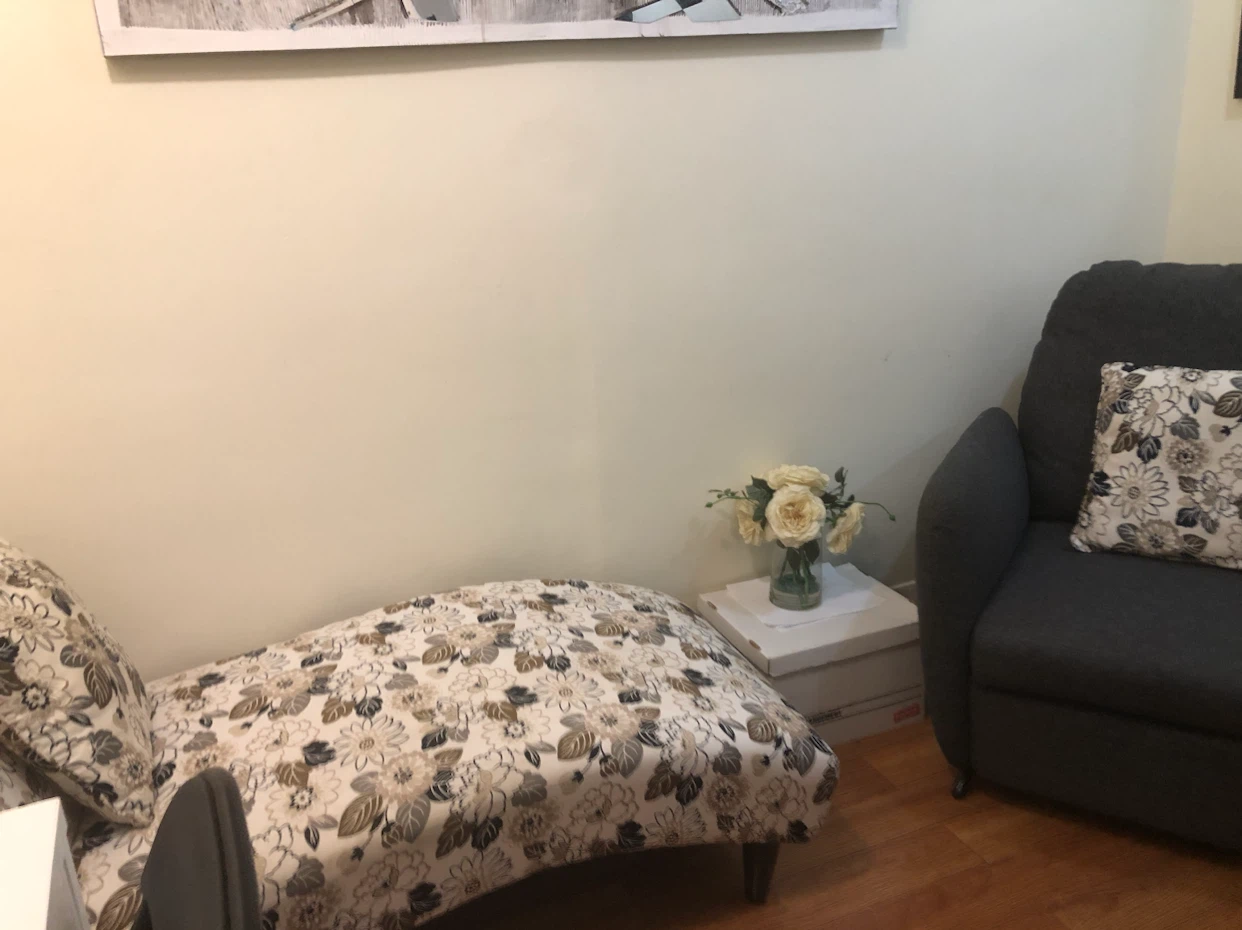 Beautiful floral chaise and a reclining chairfor sale