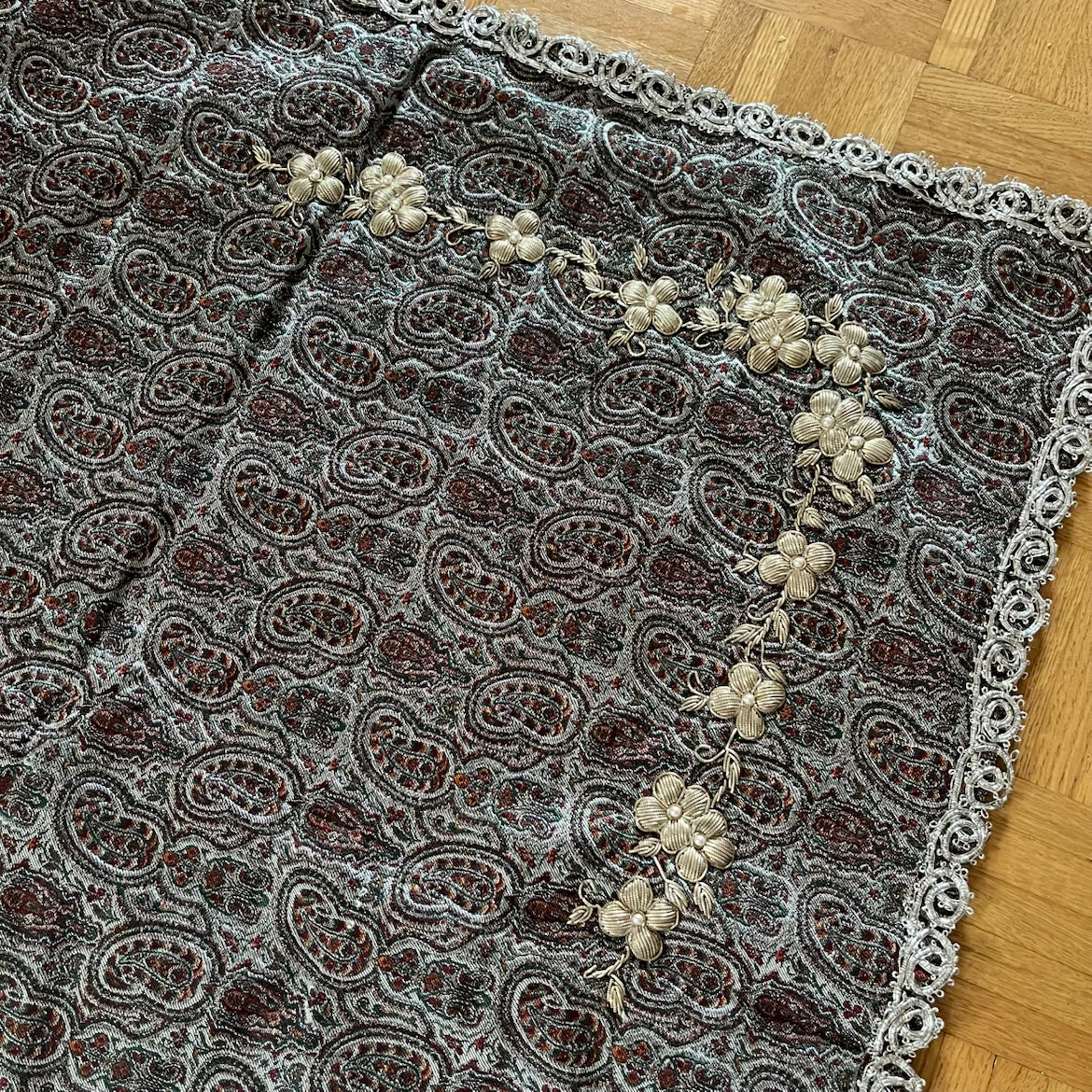 Persian Hand Beaded Tapestry - photo 3