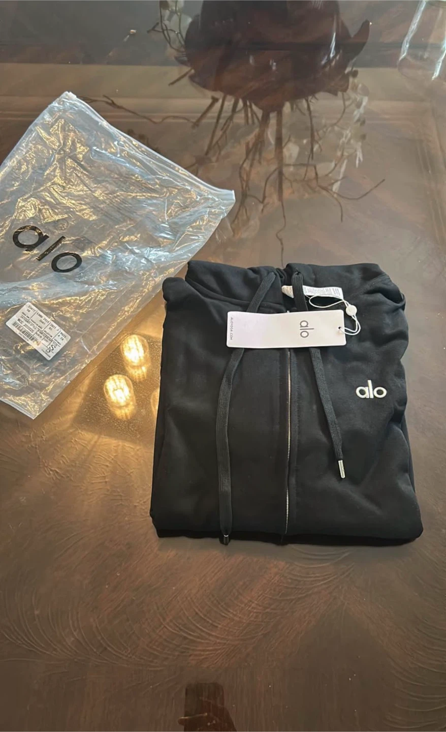 Alo Yoga Black Zip-Up Hoodie - photo 2