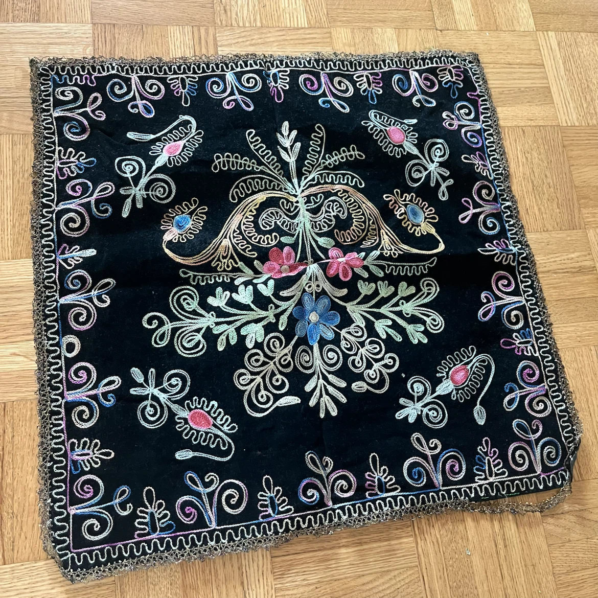 Embroidered Black Square Decorative Cloth - photo 3