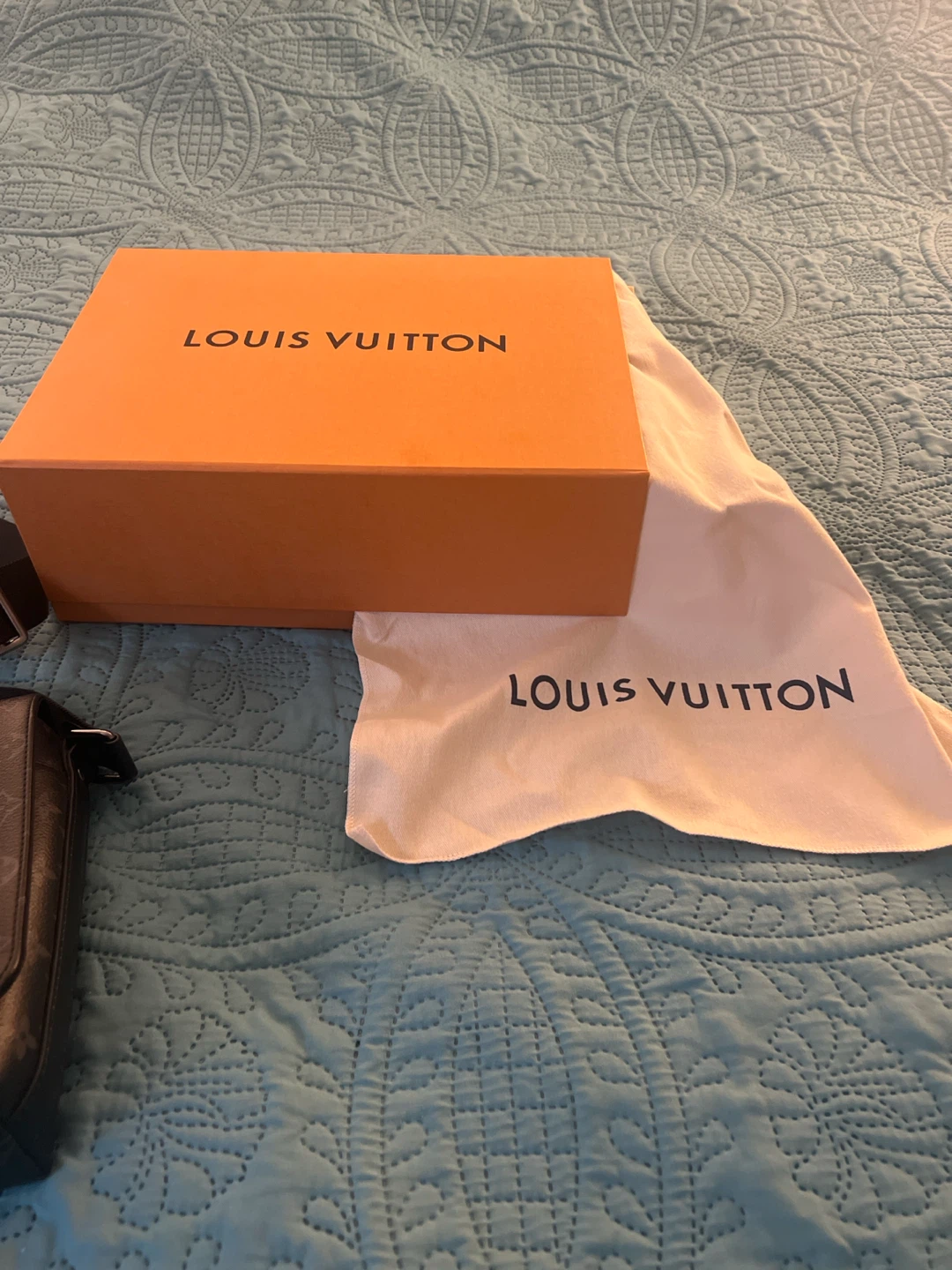 Louis Vuitton Monogram Messenger Bag - photo 2
