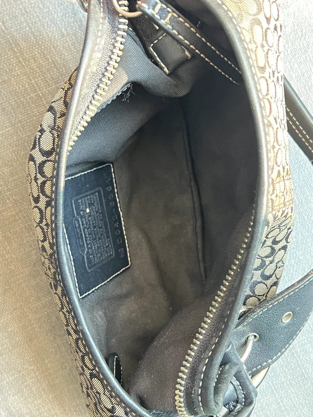 Coach Signature Canvas Hobo Bag - photo 5