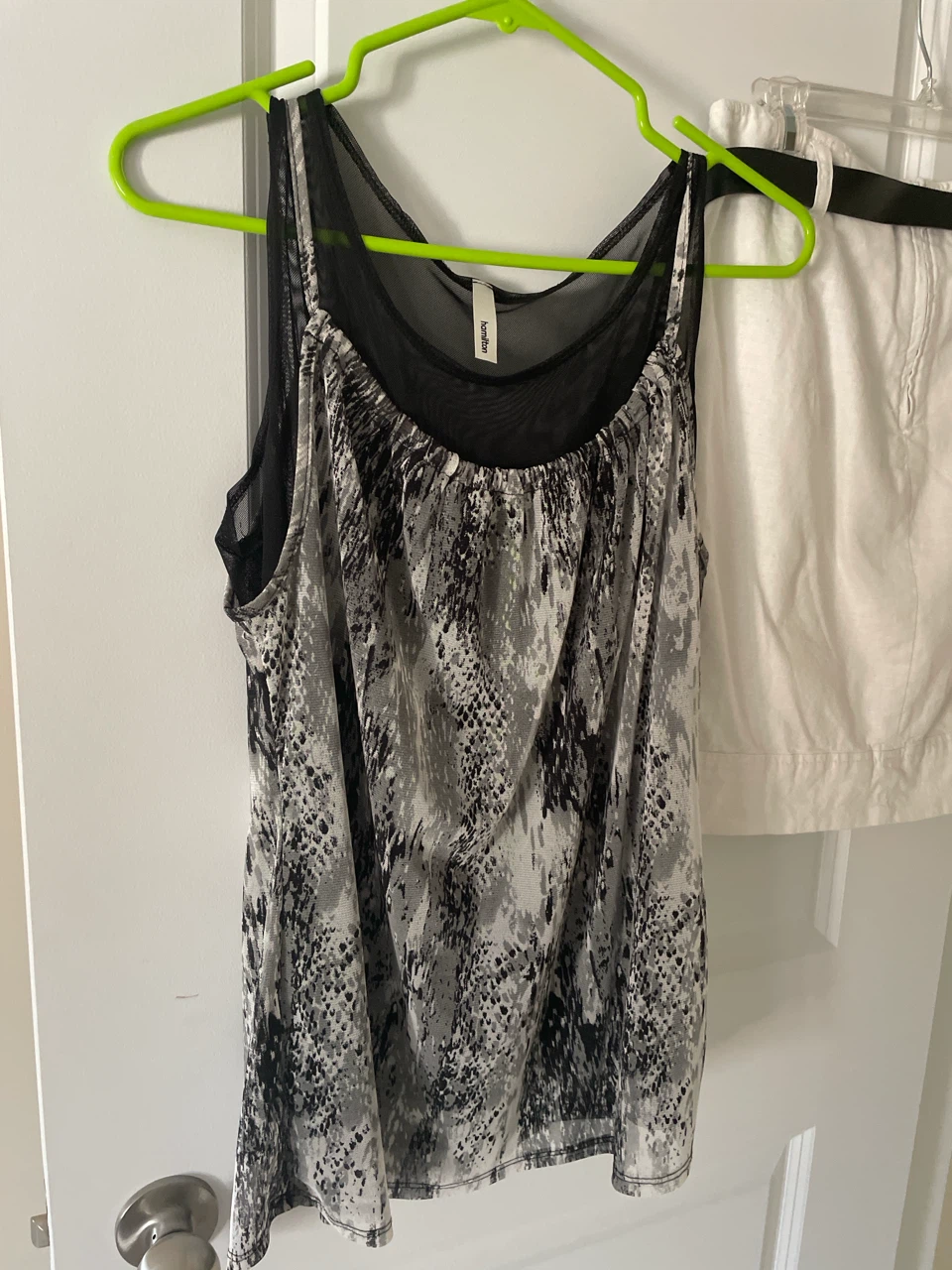 Summer set with White Skirt  and top like new - photo 3