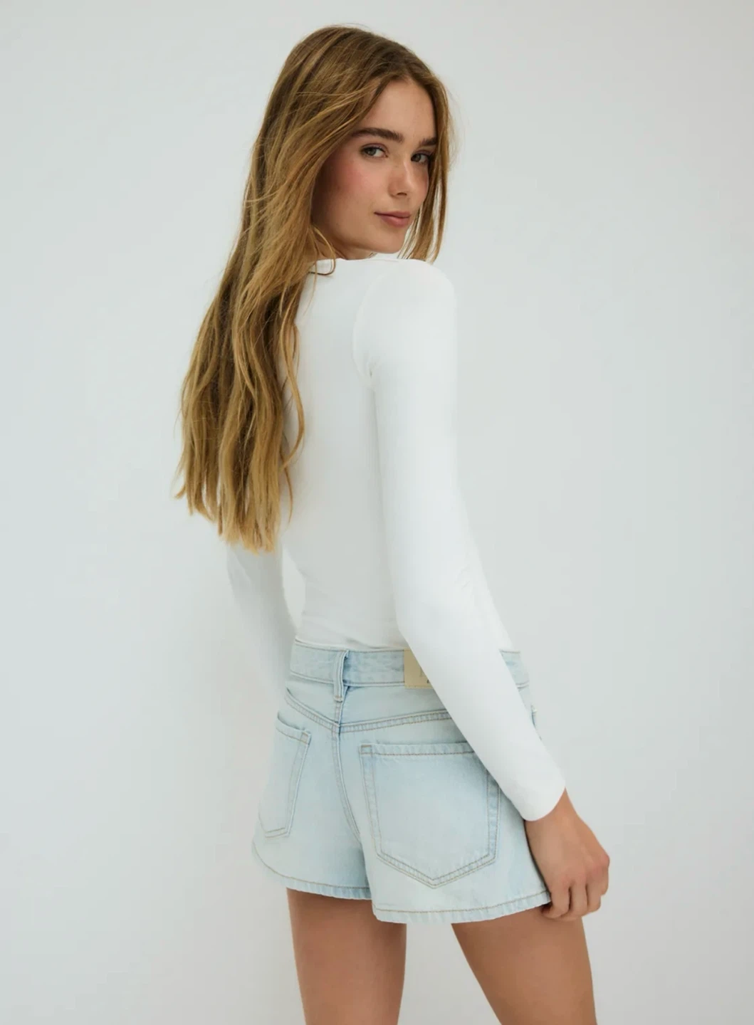 New White Long Sleeve Bodysuit - M - photo 2
