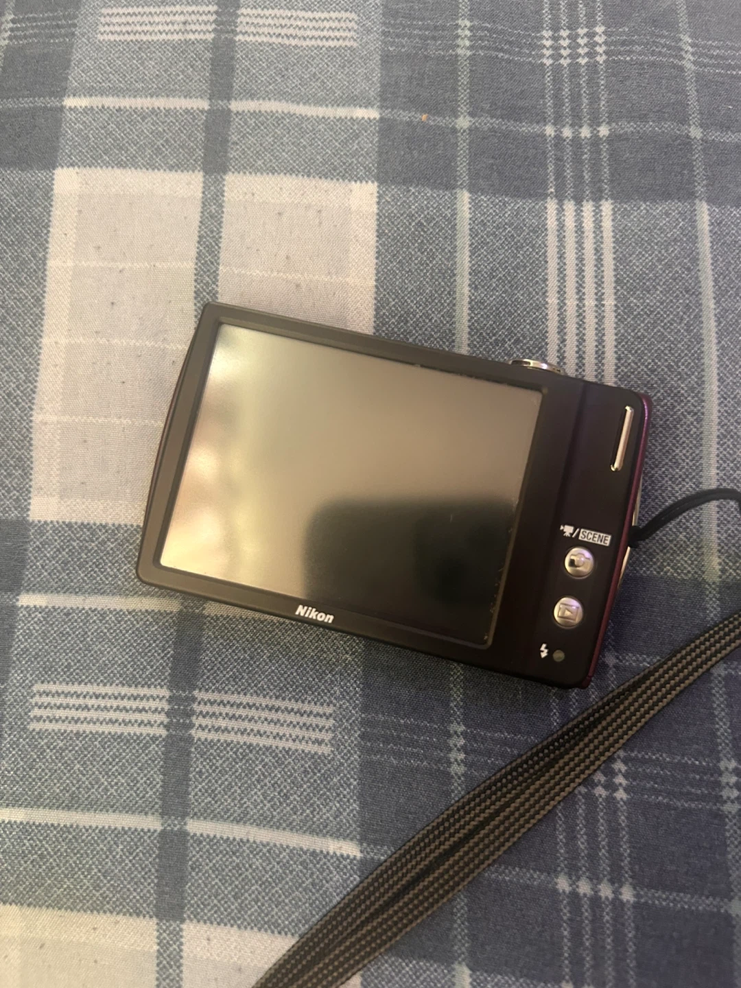 Purple Nikon COOLPIX s230 Digital Camera - photo 2
