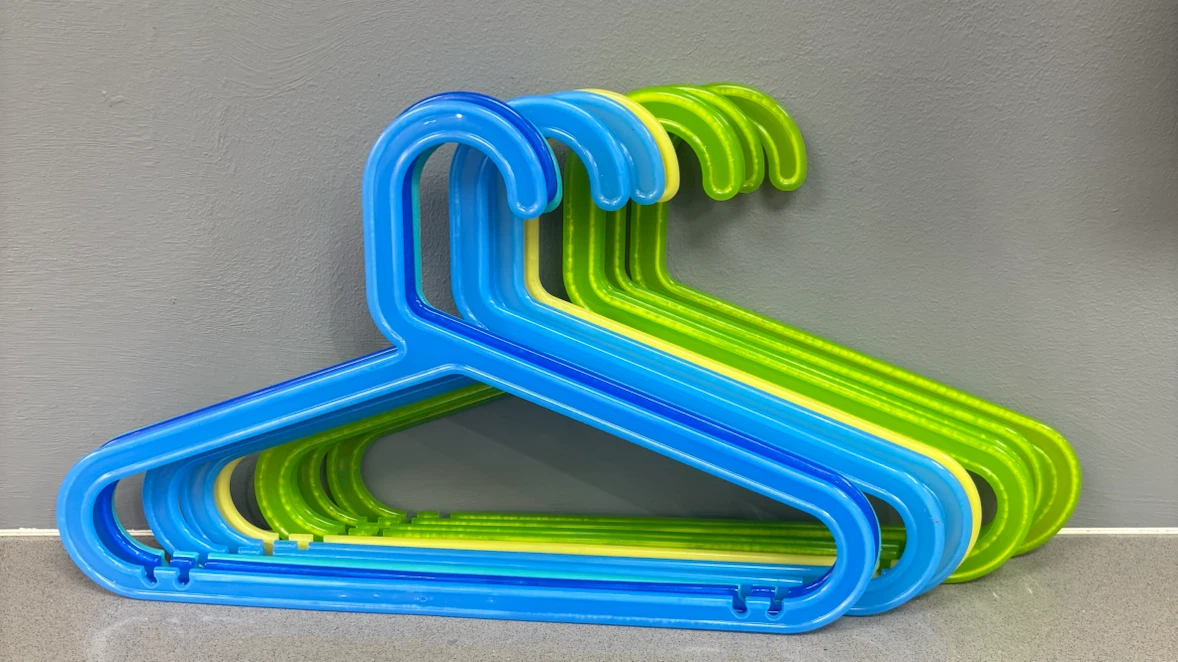 Set of 10 Kids Plastic Hangers - photo 2